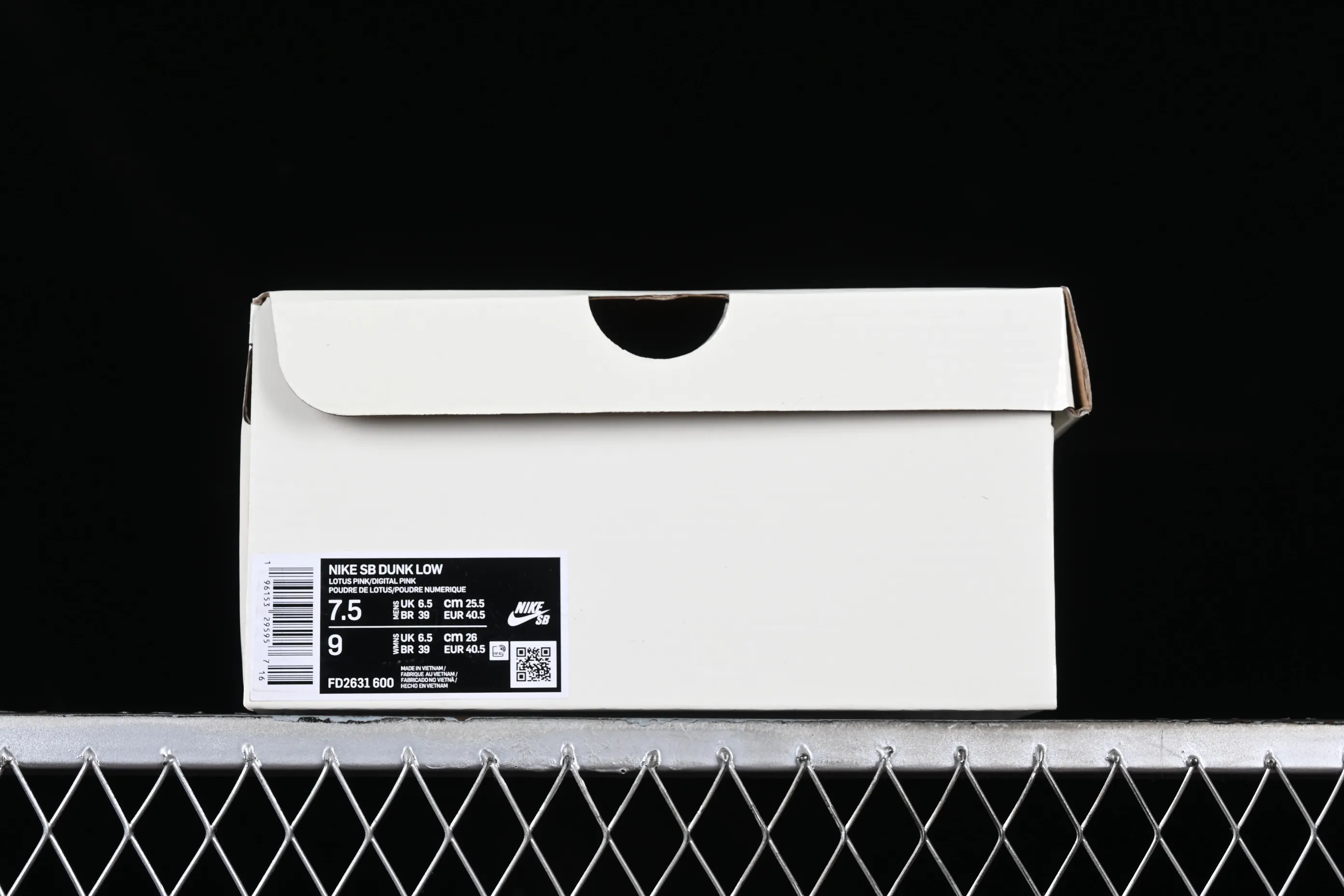 All Categories Nk SB Dunk Series Nk SB Dunk Low Low-top sneakers F version The Powerpuff Girls x Nk SB Dunk Low Powerpuff Girls joint model Low-top casual sneakers FD2631-600